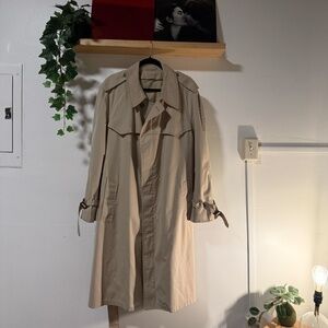 Vintage London Fog Beige Trench Coat | Size 46 Reg | Cotton Blend | Classic Belt